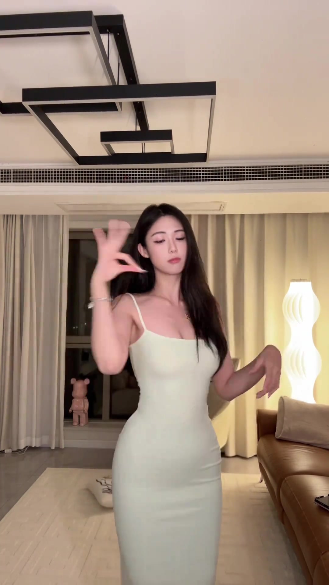[超清集锦]女篮卓识这颜值这腰臀比太顶了！⬆⭐️身材比例绝了