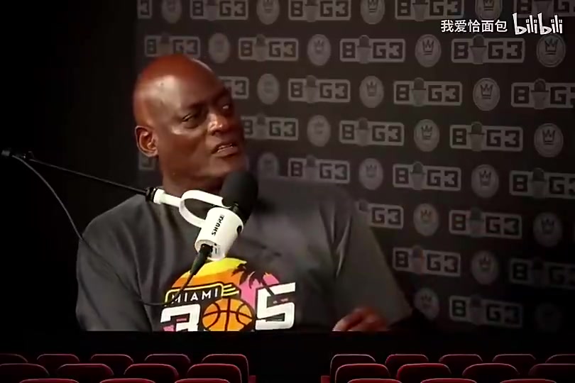 【热点视频】比斯利曾谈：⬅️当年我每36分钟能得29分，失意