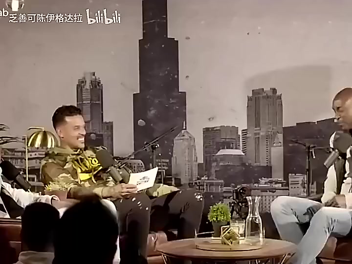 [比赛精编]加内特此前：任何防守在姚明面⬅️前完全不够看，他
