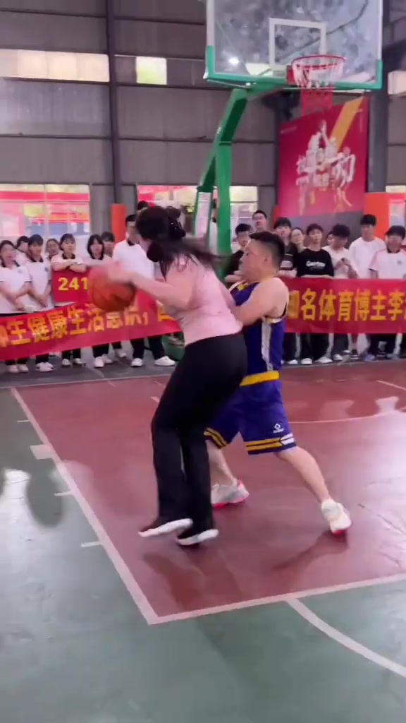 【热门集锦】羡慕 肘姐✌️硬刚高校男教师，对抗全程拉满