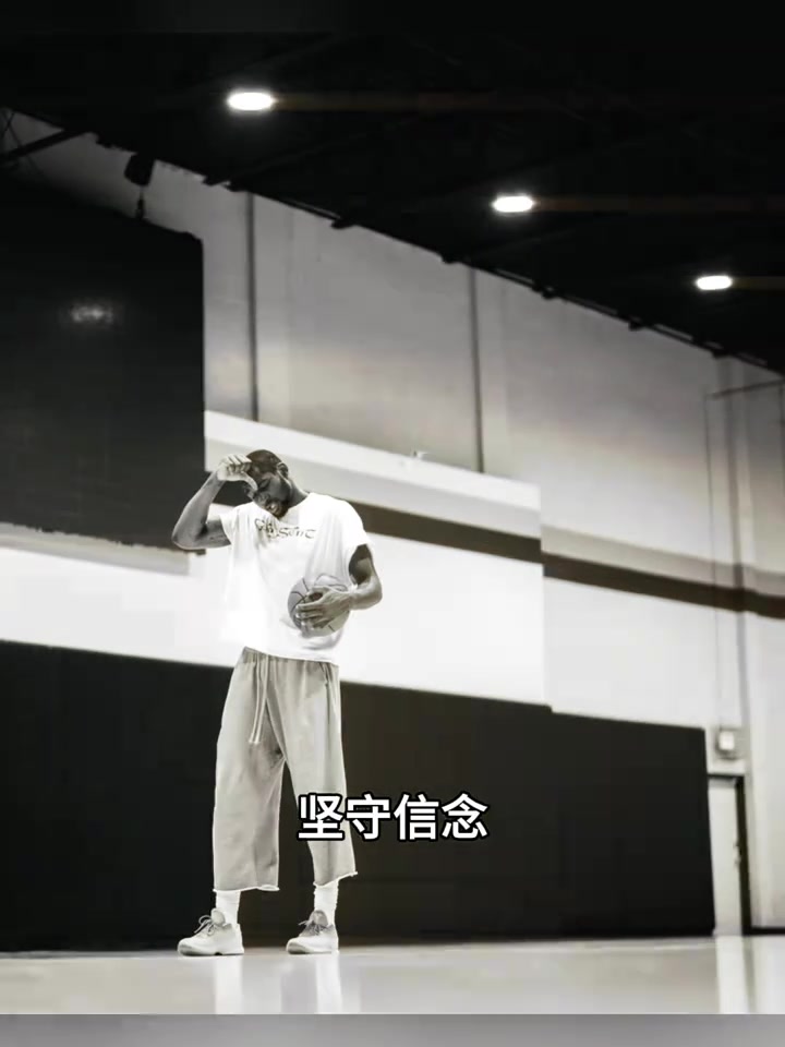 库明加再次进入自由市场拉锯战 下家仍未确定... 库明加再次进入自由市场拉锯战 下家仍未确定...