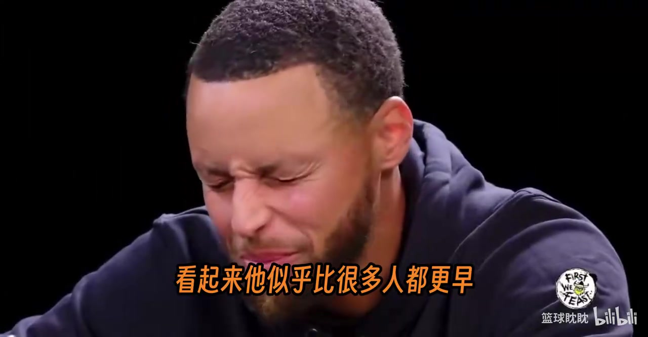 库里在节目中回忆了科比三次认可他的时刻,称是最喜欢的回忆之一 库里在节目中回忆了科比三次认可他的时刻,称是最喜欢的回忆之一