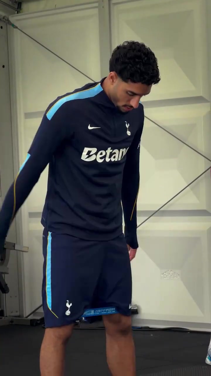 【攻守视频】人挪活？马尔穆什热刺首次合队训⚽练！