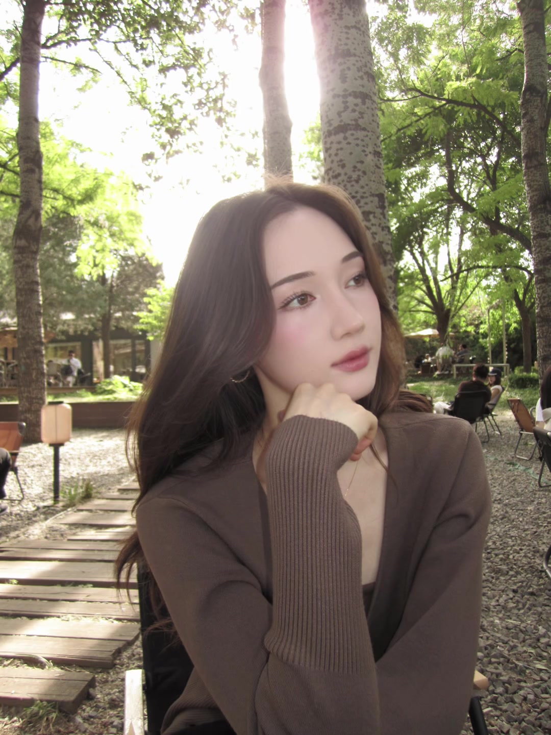 羡慕杨政！雅芳这温柔人妻感，谁顶得住啊？