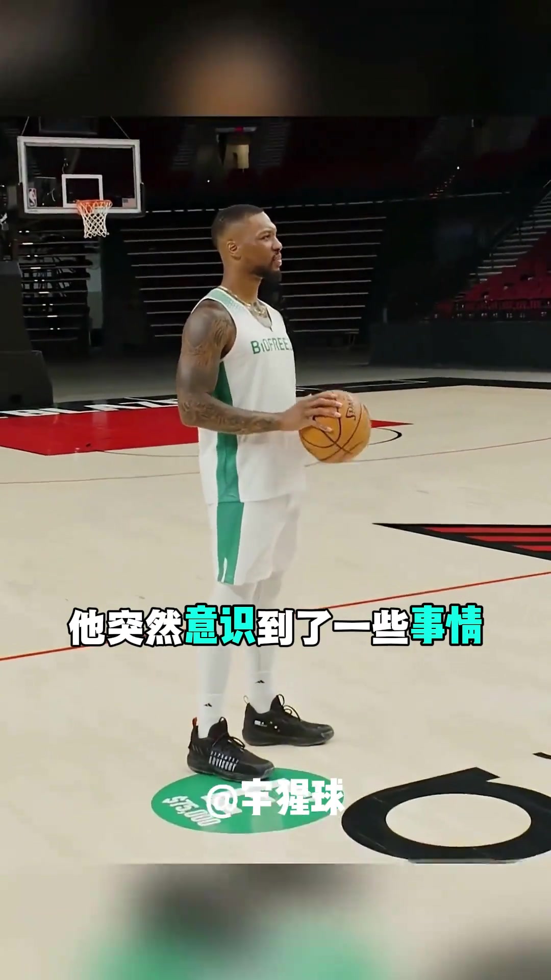 【球场爆发瞬间】利拉德居然才意识到那⚾个绝杀有多远...