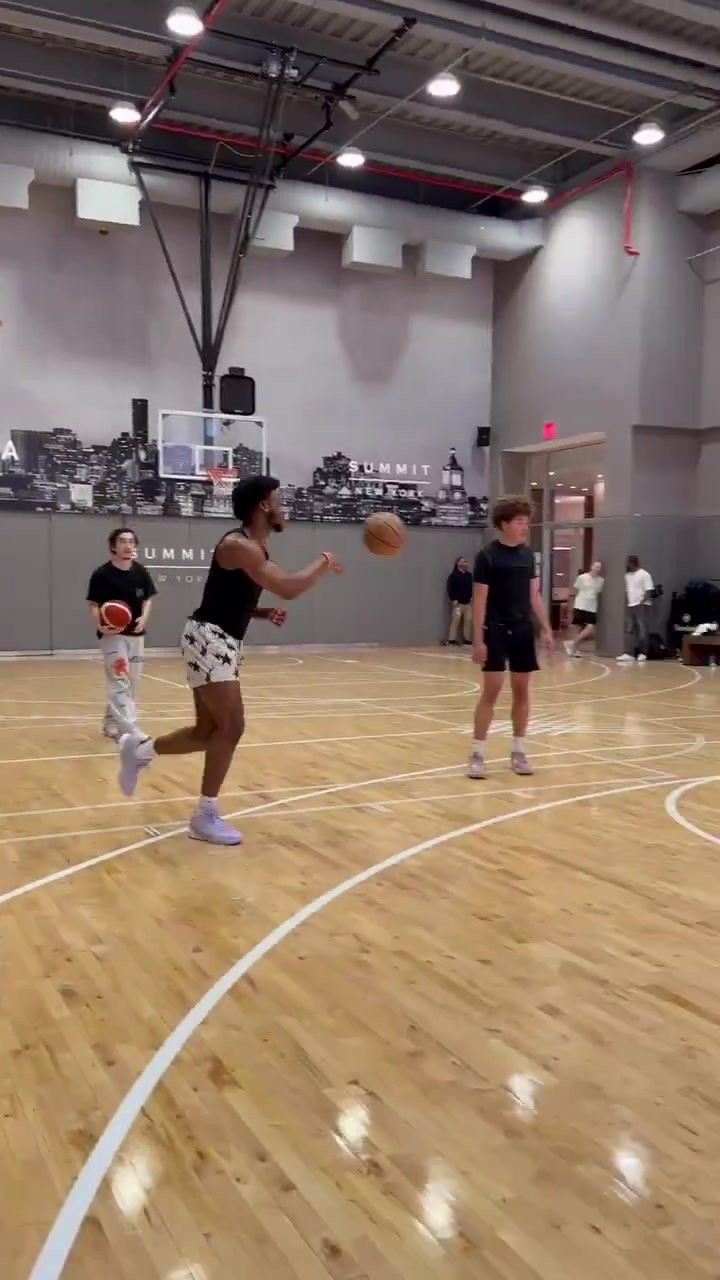 即将开启第三年NBA生涯！布朗尼休赛期保持训练提升自己