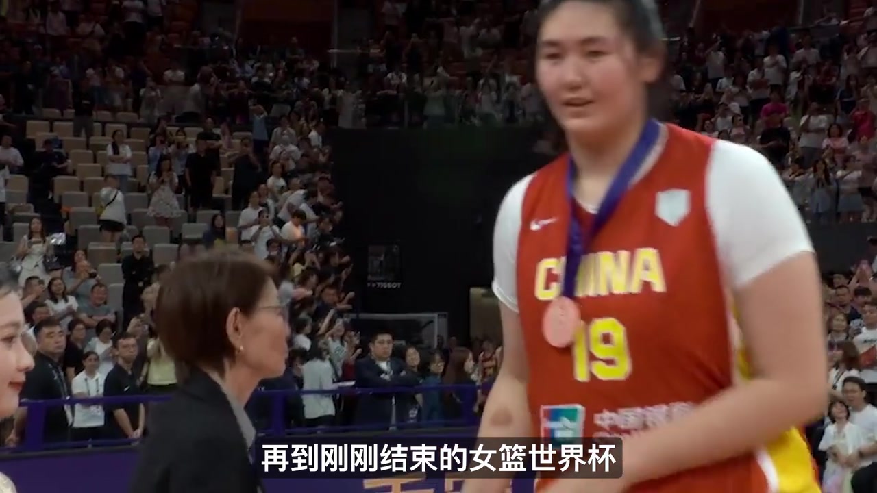 张子宇是一面镜子，看到的不是现代中锋的成长是被体系困住的巨人