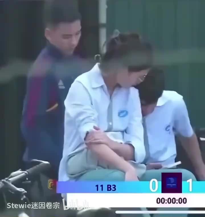 【精彩镜头】把日子过好！越南足球联赛，导播拍到了耐人寻味的一