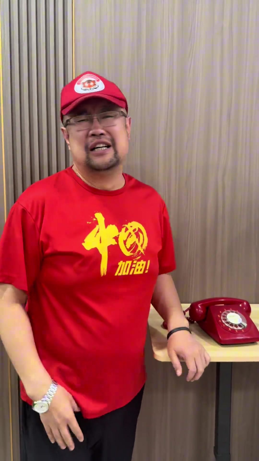 气坏了！篮球博主“二龙湖贾队长”：中国篮球完了，生病了！！