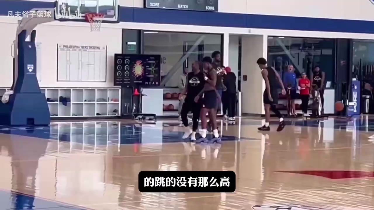 【热门高光】大史:詹姆斯黑粉说他就会早攻,下赛季让他们看看快 【热门高光】大史:詹姆斯黑粉说他就会早攻,下赛季让他们看看快