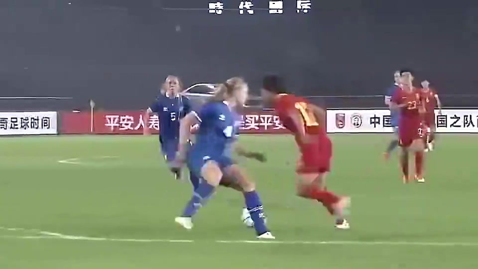 昔日王霜这个进球厉害了！解说员：梅西未必处理的这么精彩！