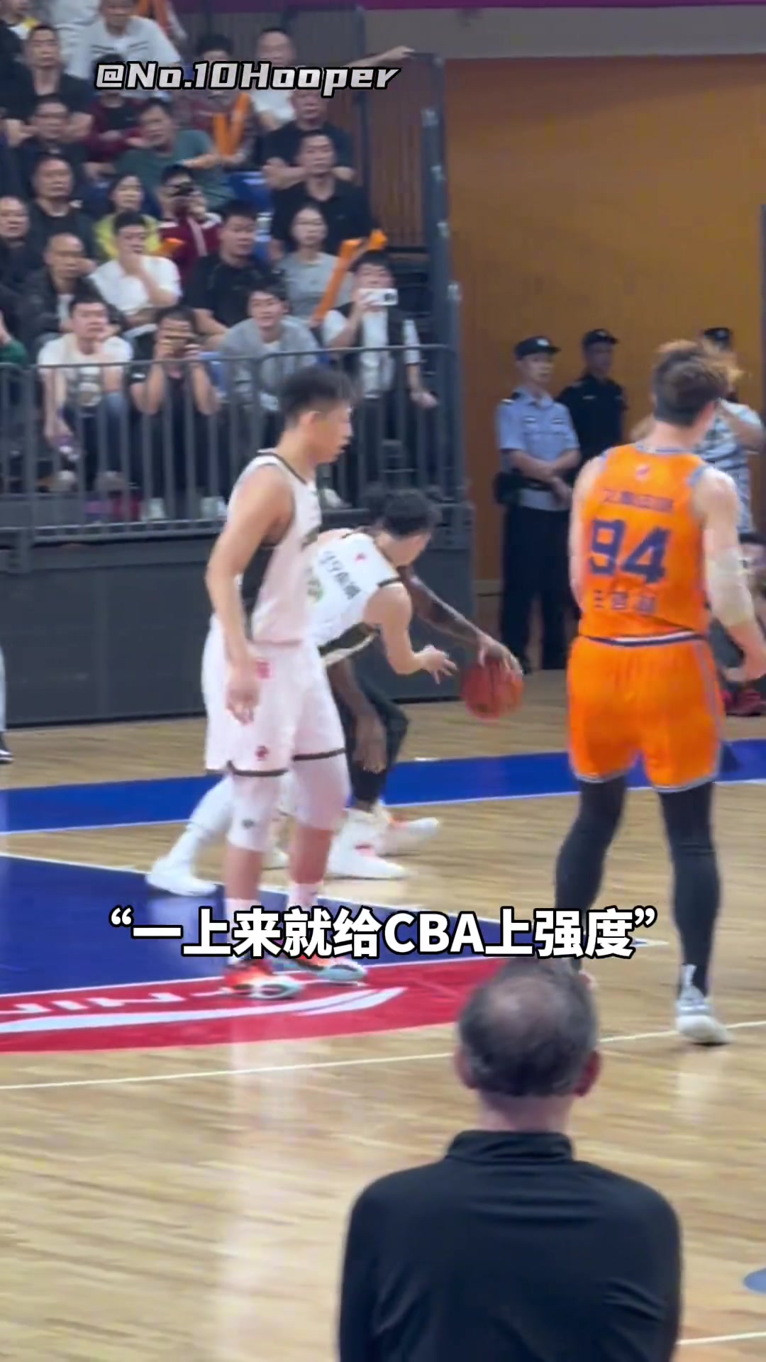 【关键对位视频】表现亮眼！拉塞尔CBA首秀全场砍下18分7板