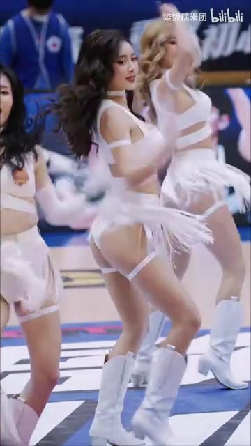 【全程剪辑】篮球赛中场休息,看一下中国台湾的拉拉队表演,放松 【全程剪辑】篮球赛中场休息,看一下中国台湾的拉拉队表演,放松