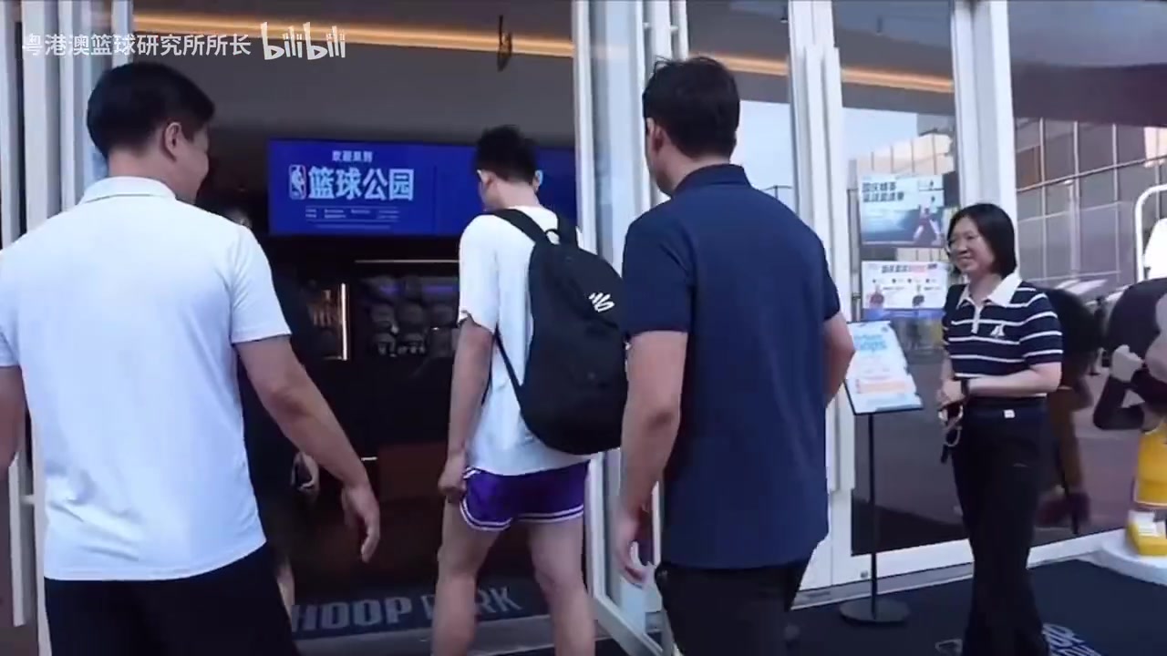 【热门精彩】看完都累！张宇辰赴美前进行全方位特训！强度拉满！