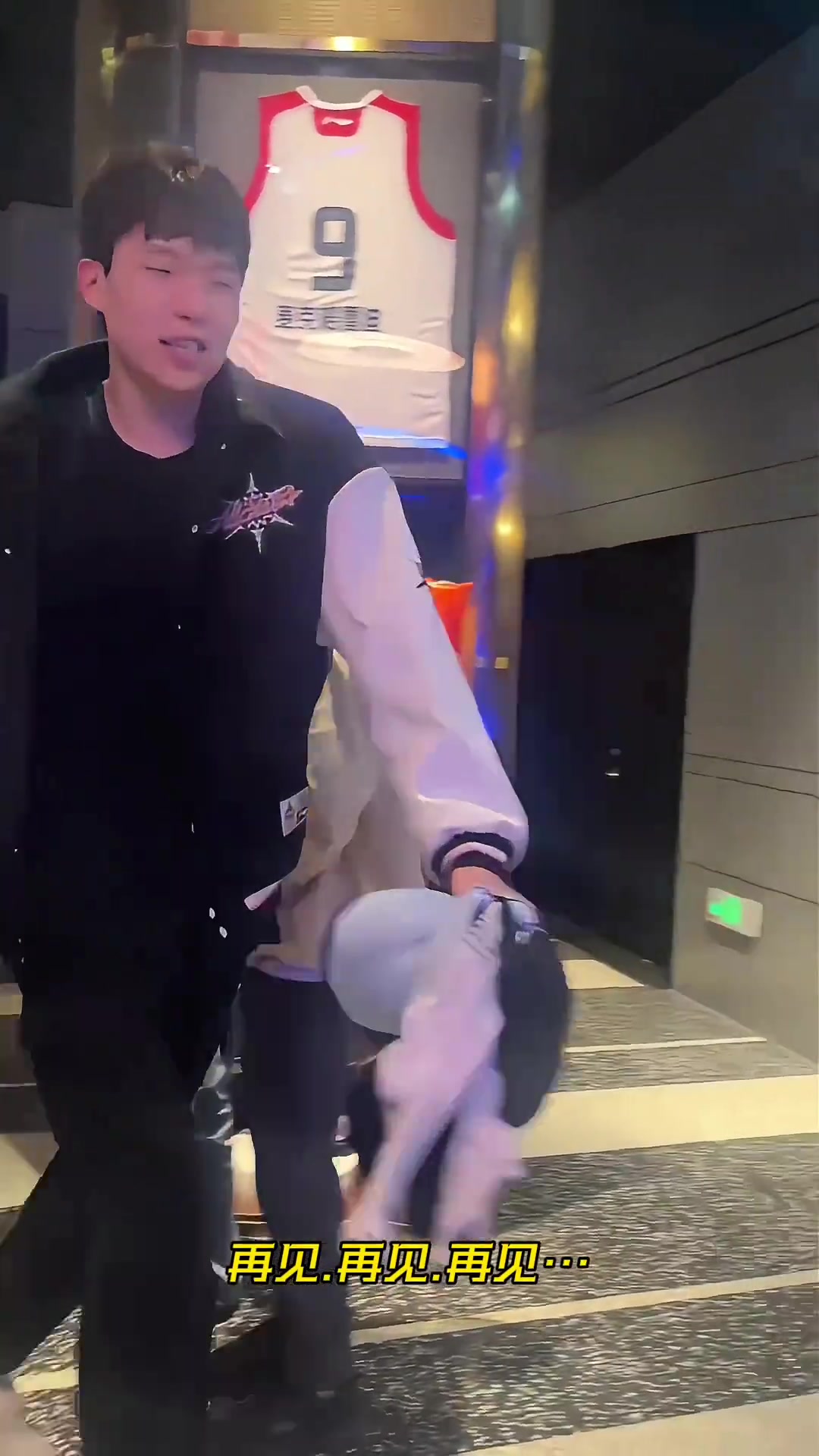 谁在说杨瀚森横移不行我跟谁急，挂这么多小仙女照样跑的很快