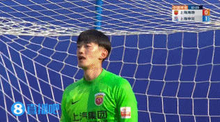 足球报：颜骏凌因国家队表现自责难以自拔，上海德比或成转折点