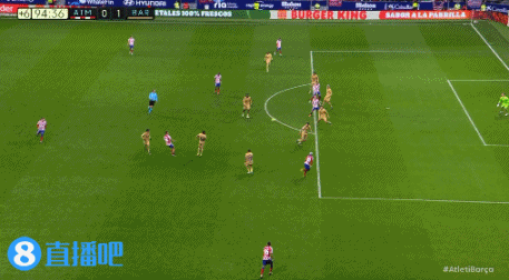 格列兹曼补时错失绝平,门前近距离打门被阿劳霍门线解围