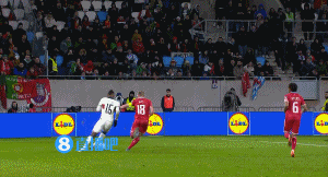 欧预赛-C罗连场双响B席传射莱奥传射+失点 葡萄牙6-0卢森堡两连胜