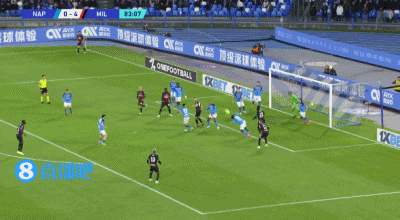 意甲-莱奥双响迪亚斯传射萨56一条龙 米兰4-0大胜那不勒斯升第三