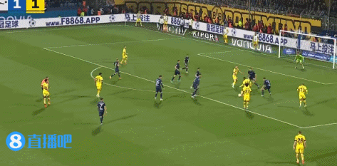 德甲-阿德耶米破门裁判判罚引争议 多特1-1波鸿先赛领先拜仁2分